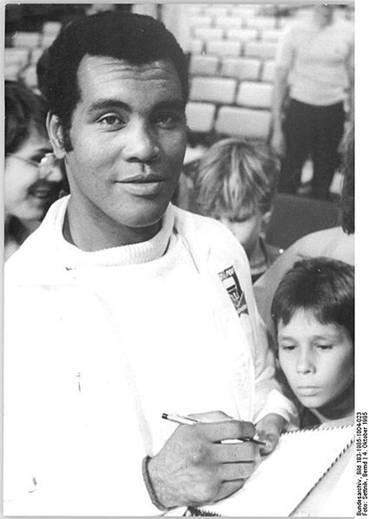 File:Bundesarchiv Bild 183-1985-1004-023, Teofilo Stevenson.jpg