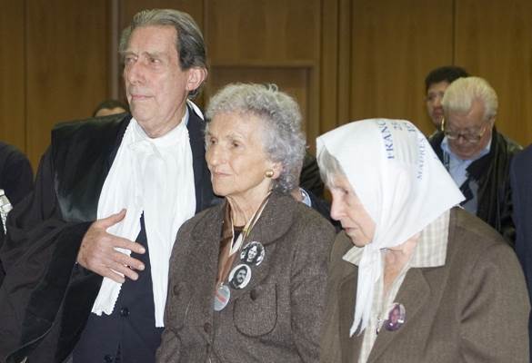 Roma, processo sul �caso Esma�, Marcello Gentili con Vera Vigevani Jarach e Angela 
