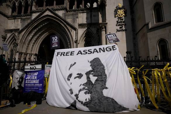 La protesta ieri a Londra a favore di Assange