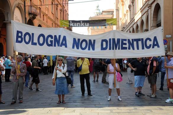 https://static.ilmanifesto.it/2017/08/01/02-ultima-strage-bologna-anniversario.jpg