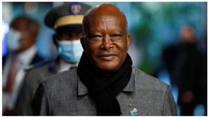 Il Presidente del Burkina Faso, il tenente colonnello Paul-Henri Damiba.