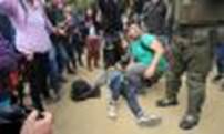 http://cdn.larepublica.pe/sites/default/files/imagecache/img_noticia_100x60/imagen/2015/05/14/imagen-chile-manifestacion-valparaiso-11.jpg