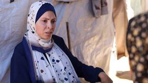 Fida, madre palestinese di 7 figli, sta lottando per la sopravvivenza della sua famiglia e lavora anche come operatrice umanitaria a Gaza