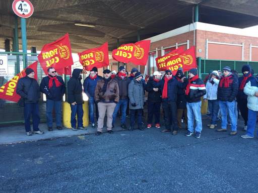 Lo sciopero allo stabilimento Arcelor Mittal Italia di Racconigi (Cuneo)