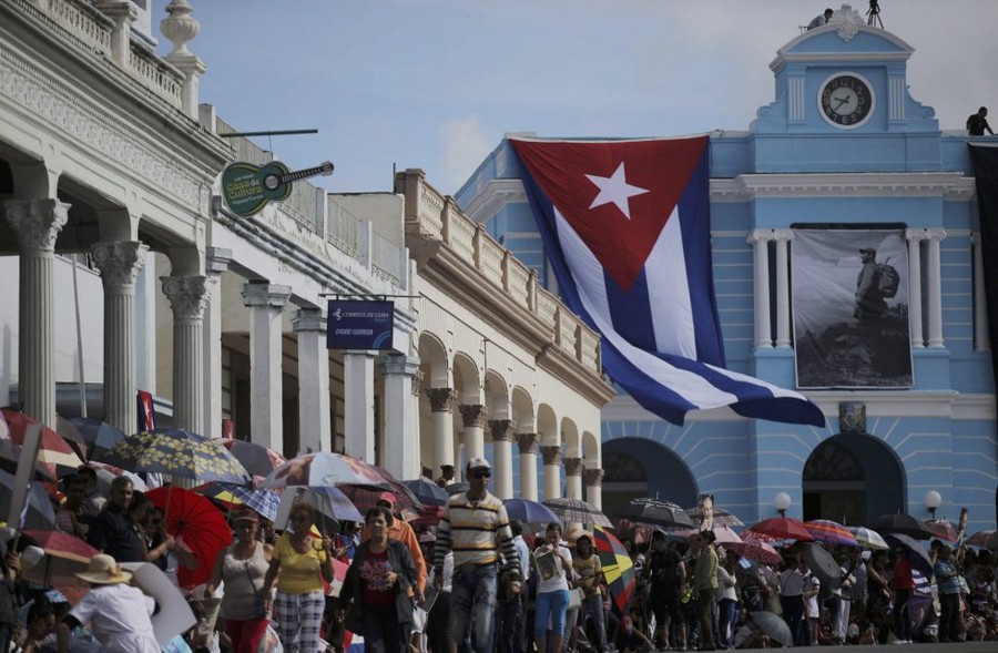 https://www.lacittafutura.it/images/fidel-castro/1480517606_833317_1480699150_album_normal.jpg