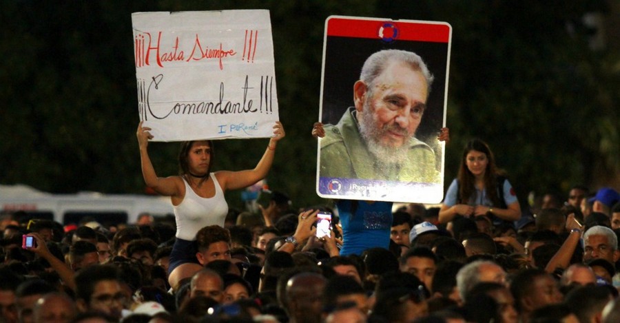 https://www.lacittafutura.it/images/fidel-castro/homenaje_fidel_castro_CO.jpg