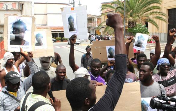 Manifestazione a San Ferdinando (Reggio Calabria) dopo l'uccisione di Sacko Soumali, bracciante e attivista Usb (04/09/2018)