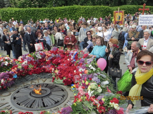 http://www.vitrenko.org/img/common/016/12939429.JPG