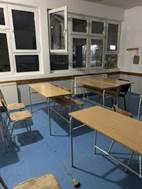 Scuola elementare lapidata
