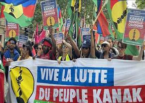 Nouvelle-Cal�donie : "On maintient la r�sistance dans les quartiers", annonce un leader ind�pendantiste 