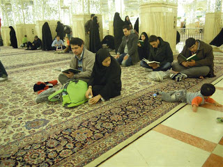 http://3.bp.blogspot.com/-HAJpEn02OG8/URdu7z8_x9I/AAAAAAAAEPk/Yg7kzKuy4-M/s320/mashad+famigliola.jpg