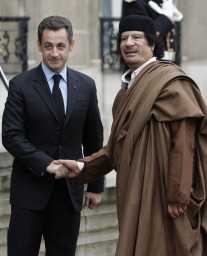 03pol1 sotto gheddafi sarkozy
