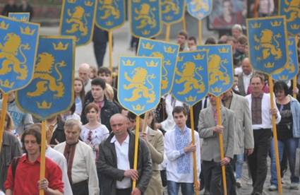http://www.civg.it/images/37/UkraiNazist_image026.jpg
