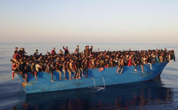 Il barcone arrivato ieri a Lampedusa