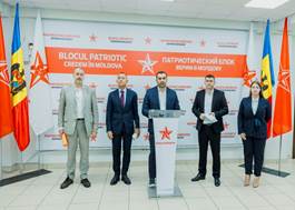 https://socialistii.md/wp-content/uploads/2025/09/023briefing-1536x1024.jpg