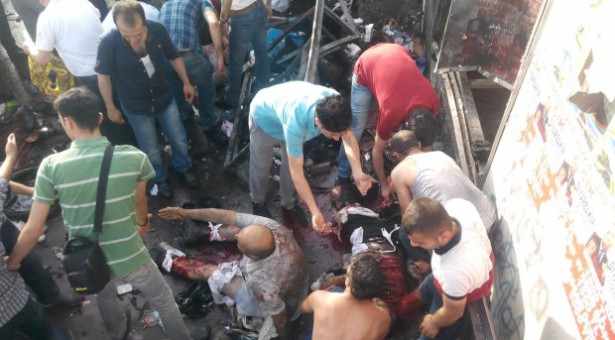 Quattro morti, piu di 400 feriti in una doppia esplosione ad Amed