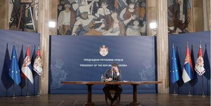 Il Partito progressista serbo al potere, di cui fa parte il presidente Aleksandar Vucic, nega che Belgrado...
