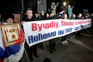 Uno degli organizzatori della manifestazione contro la resa del Kosovo, il giornalista Dejan Zlatanovic, arrestato il 17 febbraio alle...