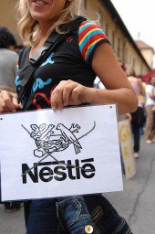 08pol1 nestle  protesta 455862