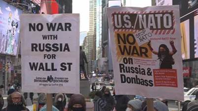 USA: 'Stop NATO' - Dozens protest US involvement in Ukraine-Russia tensions  in NYC | Video Ruptly